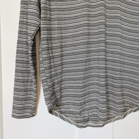 Athleta Cloudlight Stratus Striped Long Sleeve Top Size Small - Picture 6 of 9